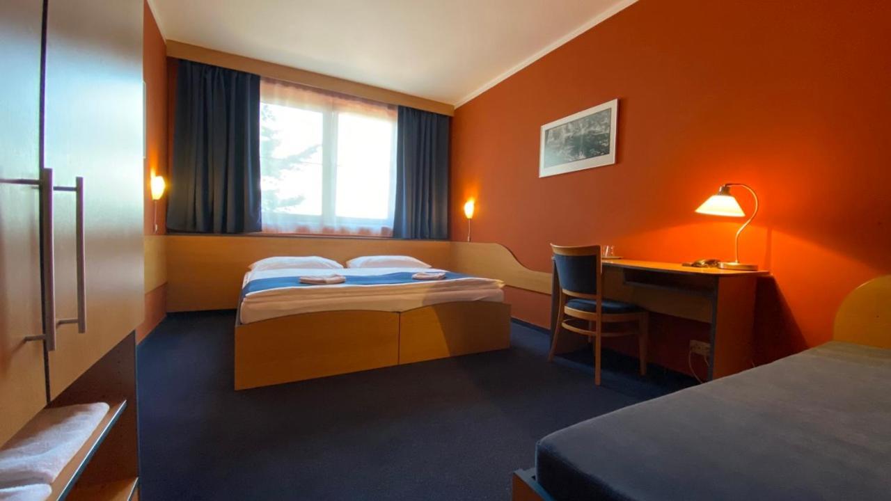 Hotel U Milina ภายนอก รูปภาพ